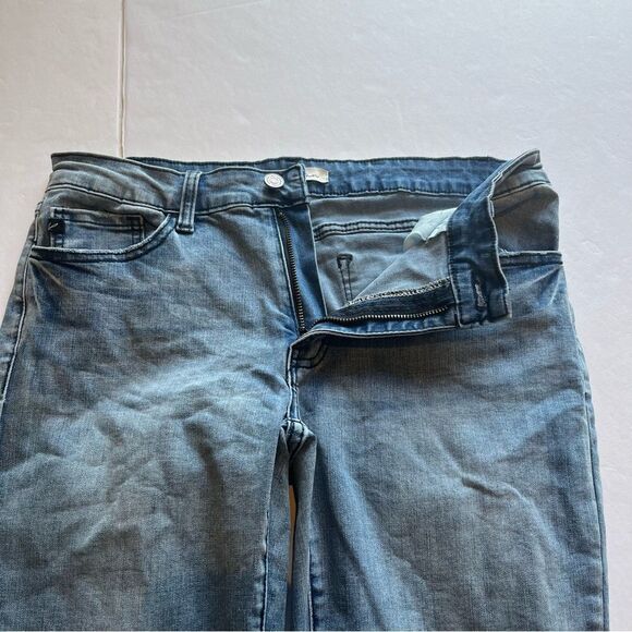 KanCan Women's Faded Blue Distressed Blue Jeans Size W9 - Picture 6 of 9